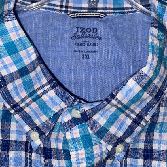 IZOD Blue Short Sleeve Button Down Shirt - Picture 2 of 3